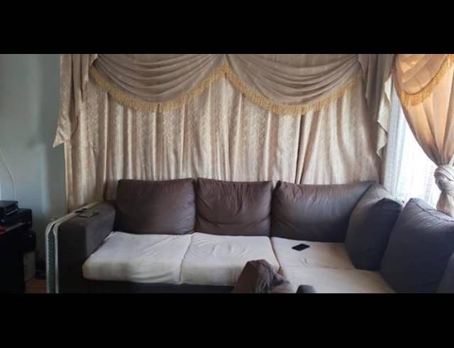 2 BEDROOM HOUSE FOR SALE IN HOSPITAL VIEW